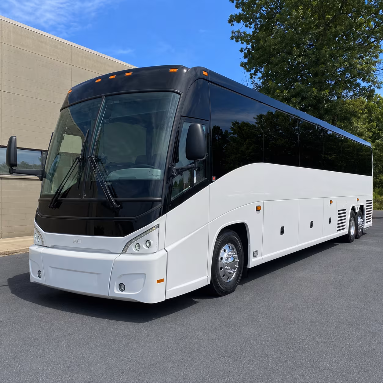 away game charter buses for santa clarita sports teams and alumni groups
