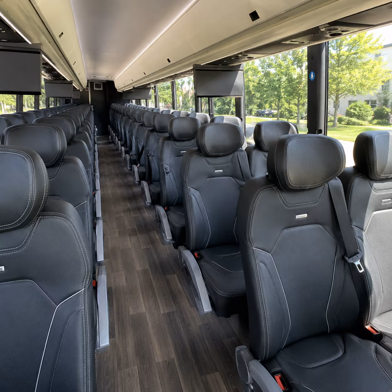 charter bus rentals from santa clarita for multi day group tours up the california coast