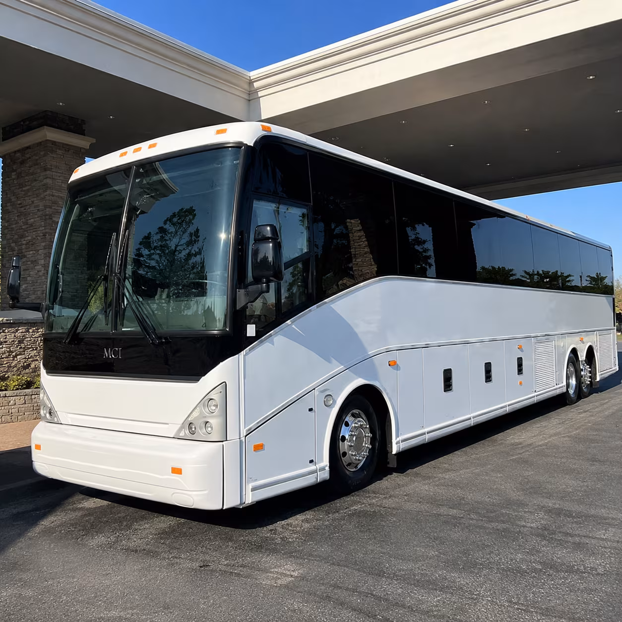 charter buses for santa clarita school sporting events and athletic trips