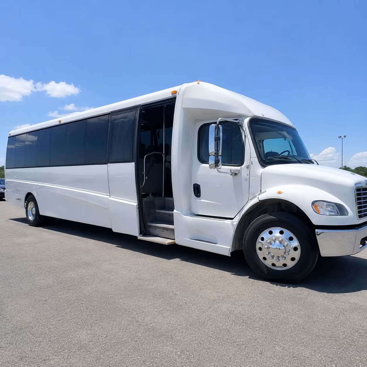 corporate and commuter shuttle buses for santa clarita businesses