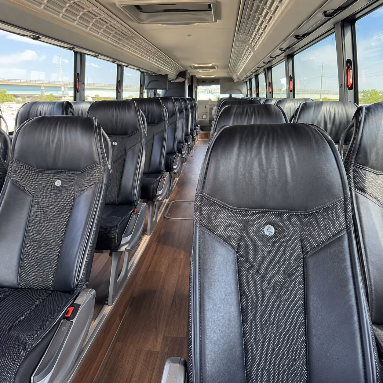 long distance bus trips from santa clarita to san diego orange county and southern california